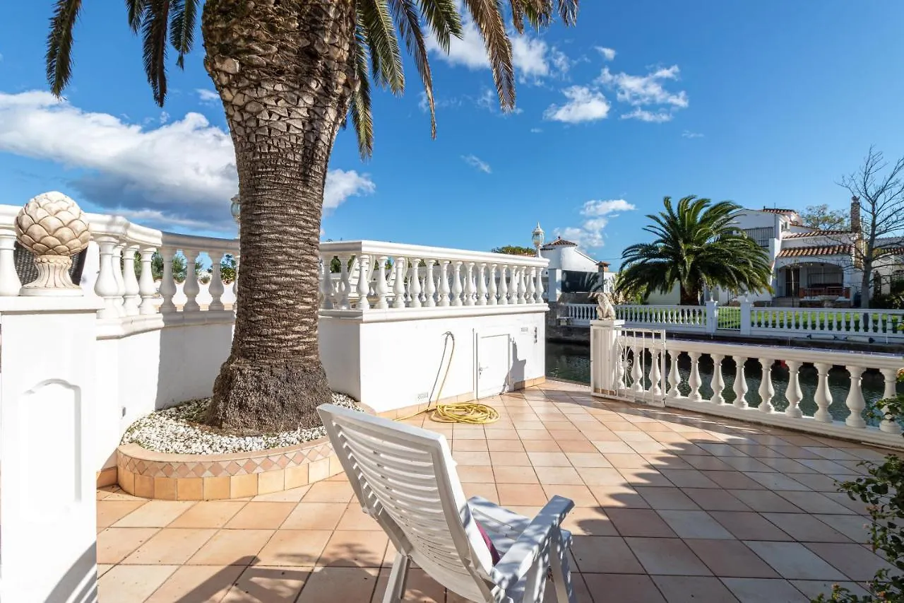 Apart-Rent Villa Cap Ras 0037 Empuriabrava