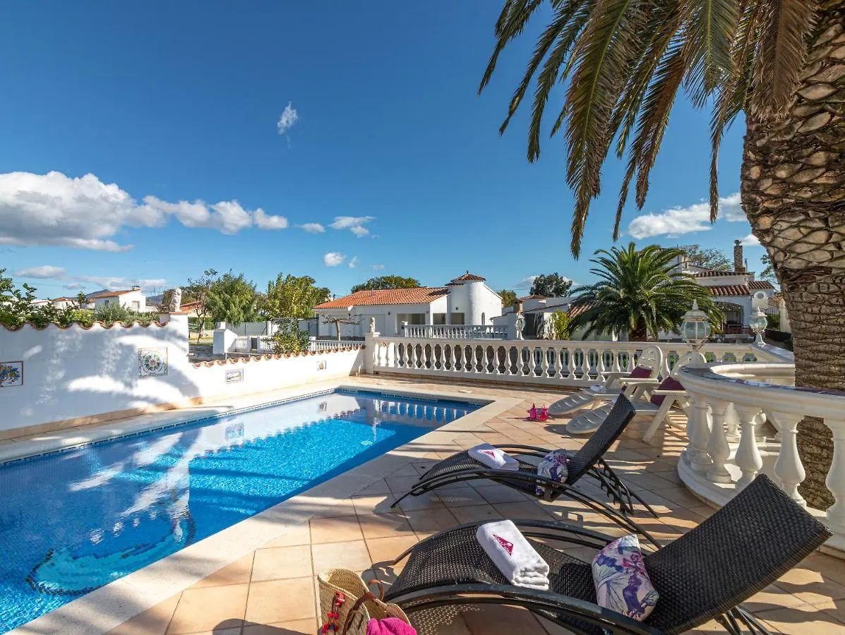Apart-Rent Villa Cap Ras 0037 Empuriabrava 0*,