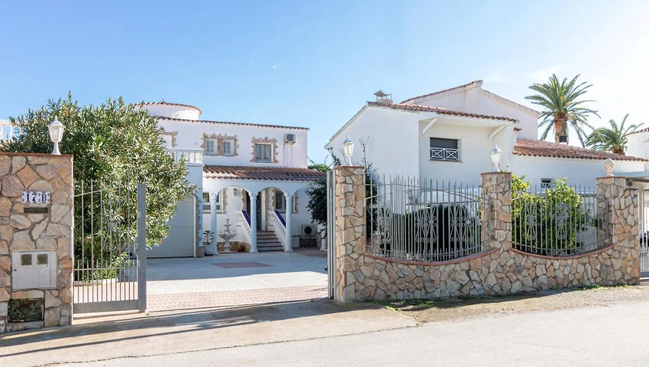 Apart-Rent Villa Cap Ras 0037 Empuriabrava