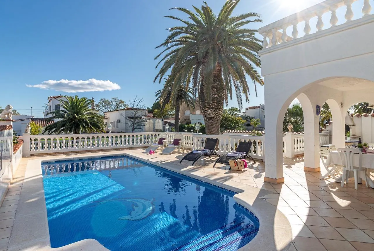 Apart-Rent Villa Cap Ras 0037 Empuriabrava