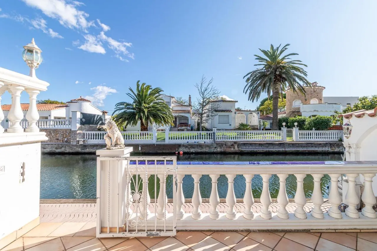 Apart-Rent Villa Cap Ras 0037 Empuriabrava