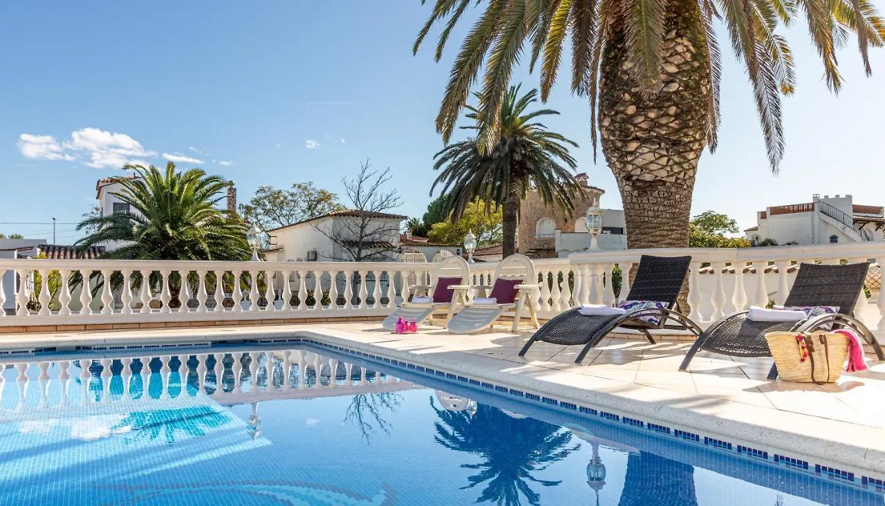 Apart-Rent Villa Cap Ras 0037 Empuriabrava 0*,